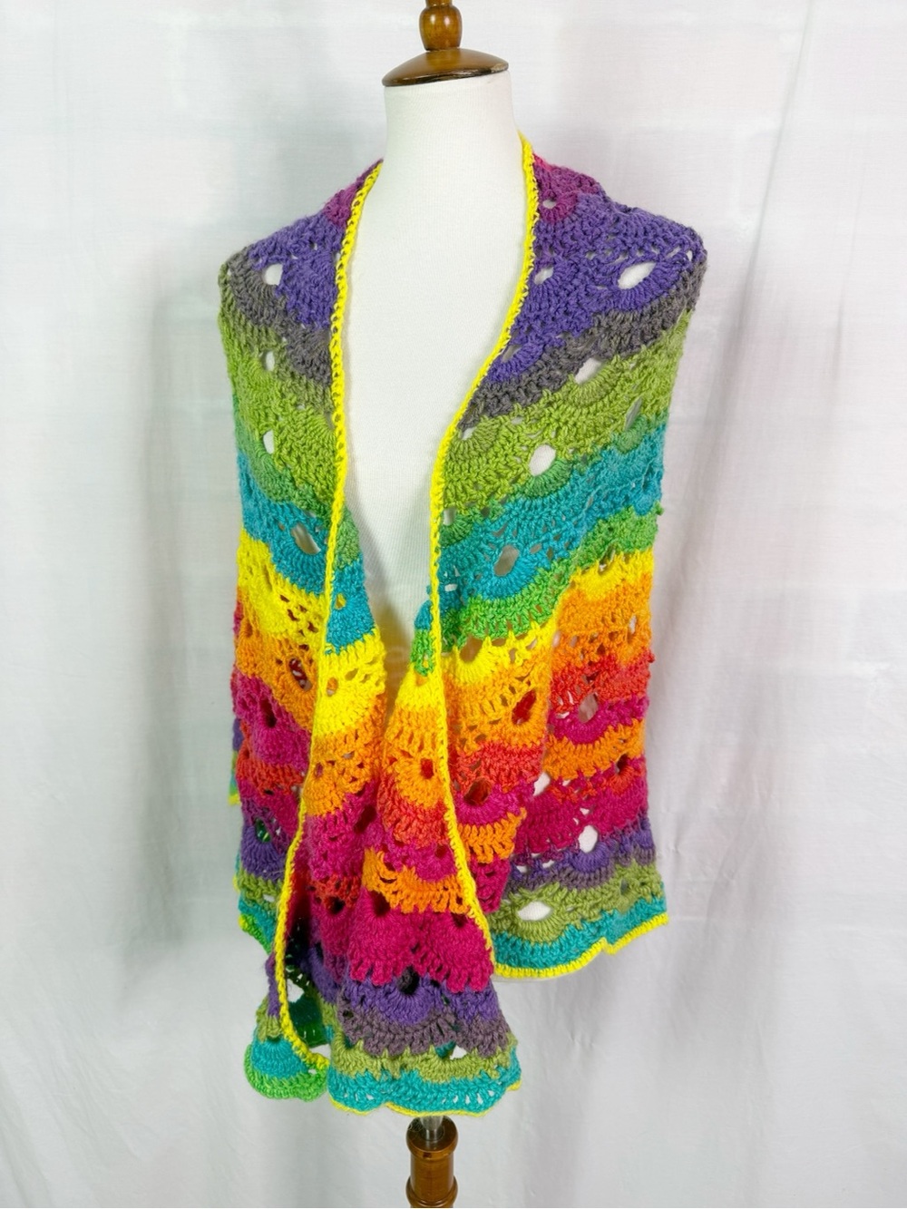 Vintage Handmade Rainbow Crochet Scarf Scallop Shell Design
